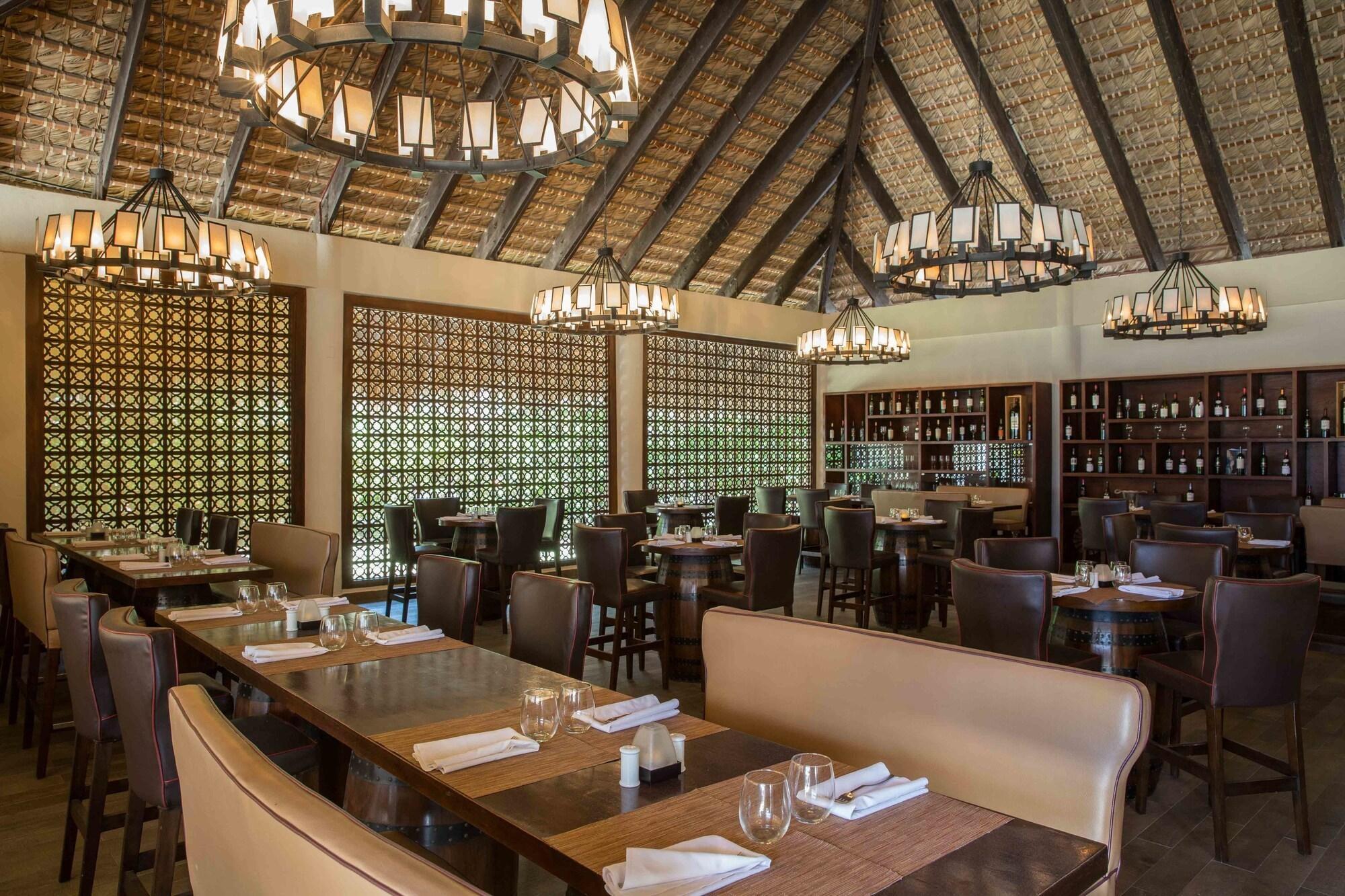 Royalton Punta Cana, An Autograph Collection All-Inclusive Resort & Casino Баваро Экстерьер фото