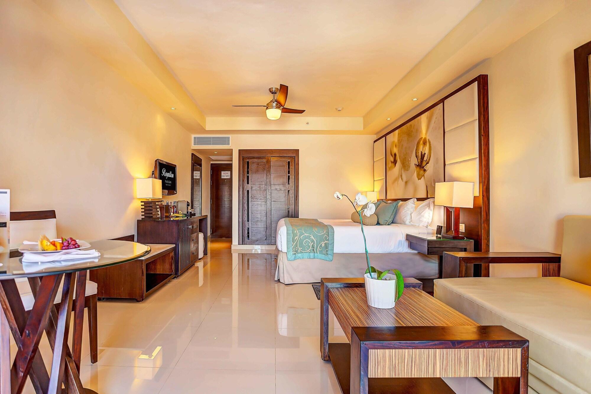 Royalton Punta Cana, An Autograph Collection All-Inclusive Resort & Casino Баваро Экстерьер фото